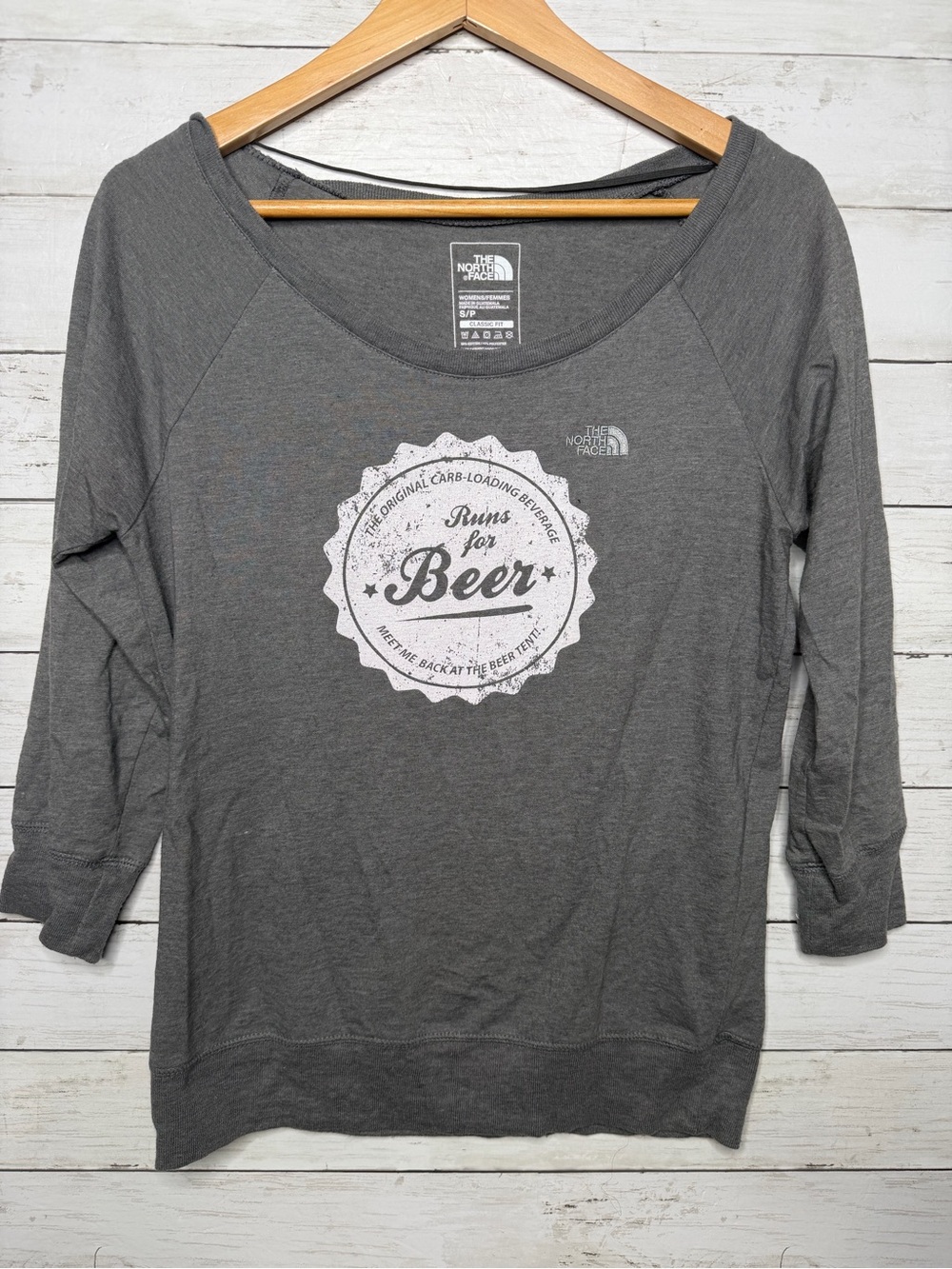 The North Face 3/4 Sleeve Pullover Scoop Neck Women’s Size Small Runs For Beer